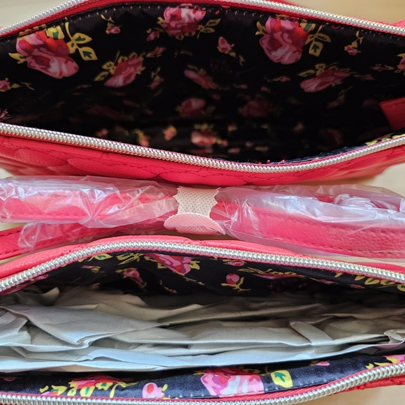 NWOT Purse Crossbody Quilted Hearts Lot of 2 - Picture 4 of 4